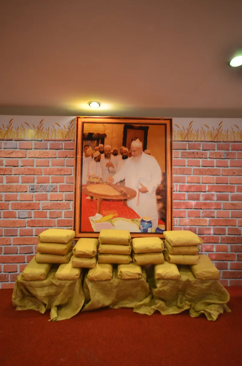 maaraz-aljamea-khi-05