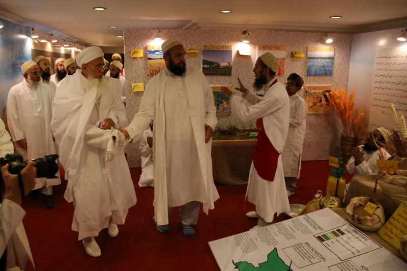 maaraz-aljamea-khi-07